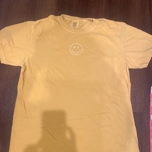 Comfort colors smiley tee